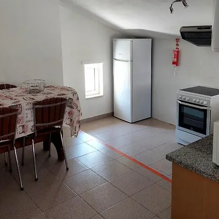 Casa Do Fundo Do Povo - Serra Da Estrela Cortes do Meio