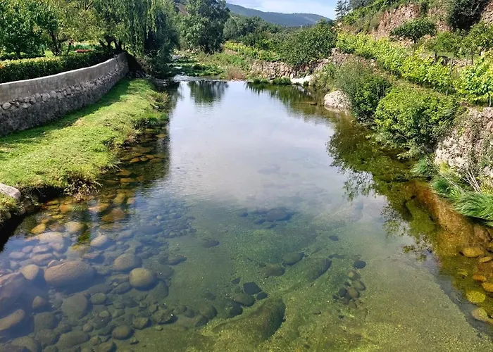 Casa Do Fundo Do Povo - Serra Da Estrela